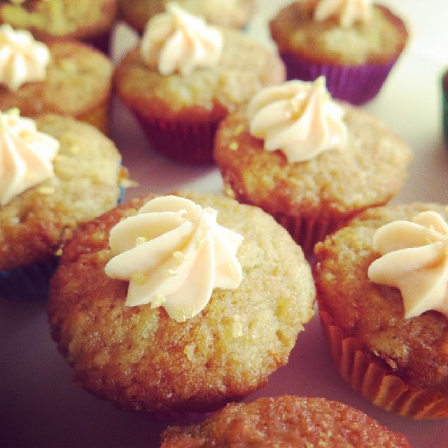 Hummingbird patty cakes with cream cheese icing for a very special blessing way today.